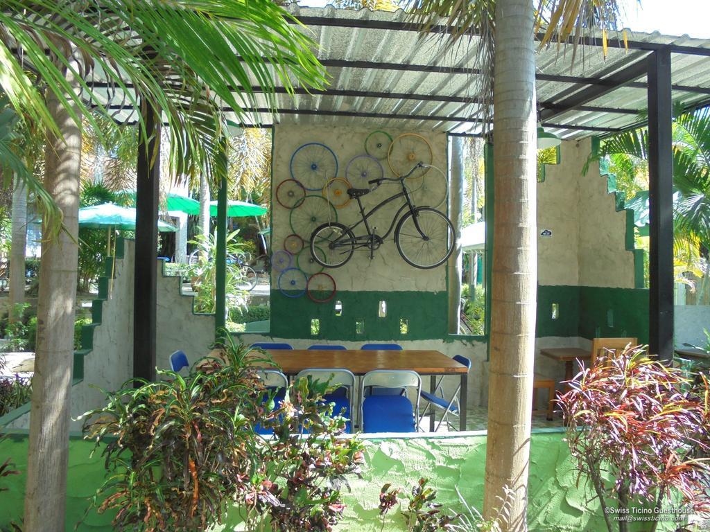 Swiss Ticino Guesthouse & Restaurant Mae Wang Zewnętrze zdjęcie